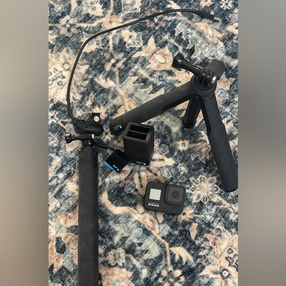 *SOLD*GoPro Hero 8 - w/ accessory attachments and extra battery and dual charger - Picture 9 of 10